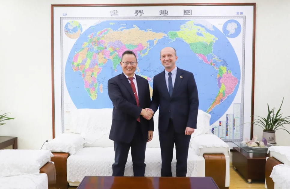 白俄羅斯駐華大使館公使參贊到訪山外山，共拓國(guó)際合作新機(jī)遇